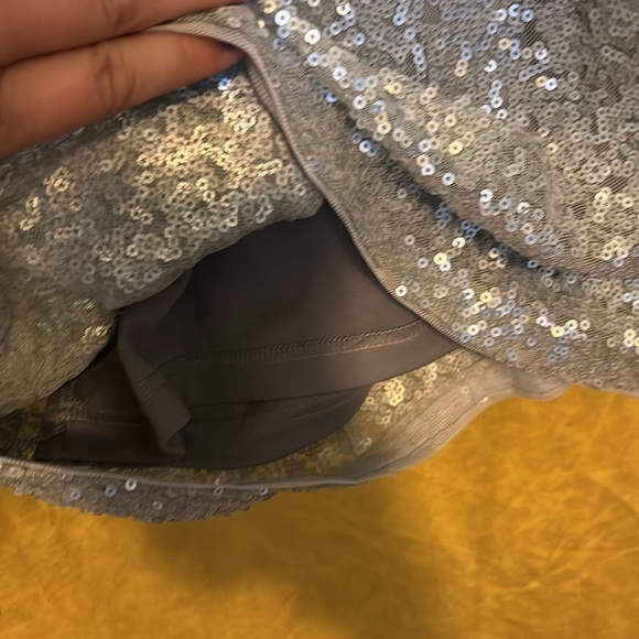 Aidan Mattox Sequin Novelty Lip sequin Dress EUC 12 - Picture 6 of 7